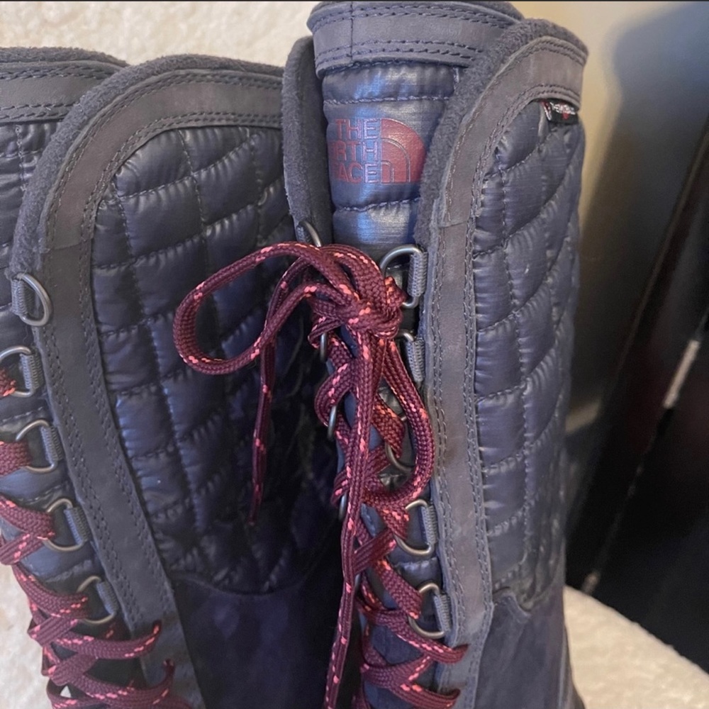 The North Face winter boots - Picture 3 of 6